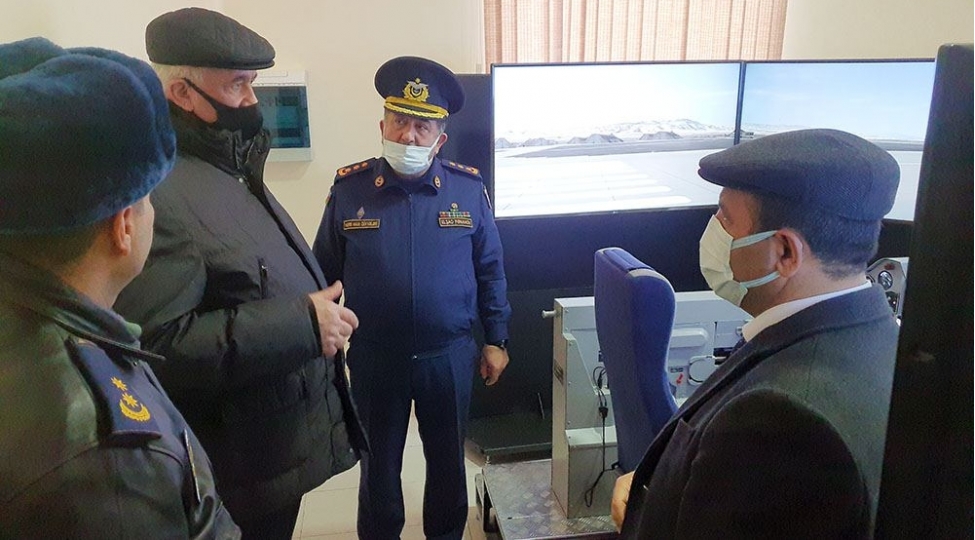 ombudsman-aparatinin-numayendeleri-hhq-nin-herbi-hissesinde-olublar