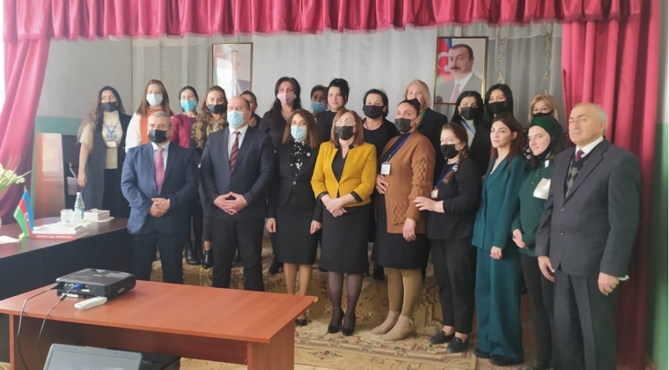 xalq-artistinin-kitablari-regional-medeniyyet-idarelerine-teqdim-olunub