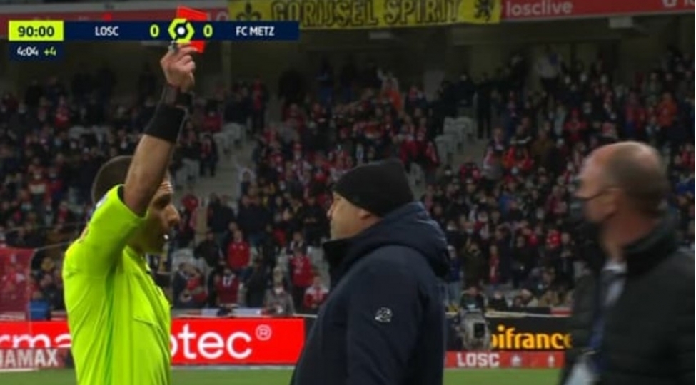 bash-meshqchireqibin-idman-direktoruna-hucumedib