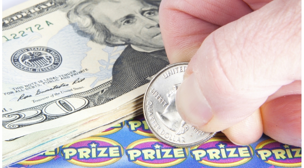 uch-ilde-ikinci-defe-lotereyada-10-milyon-dollar-qazandi