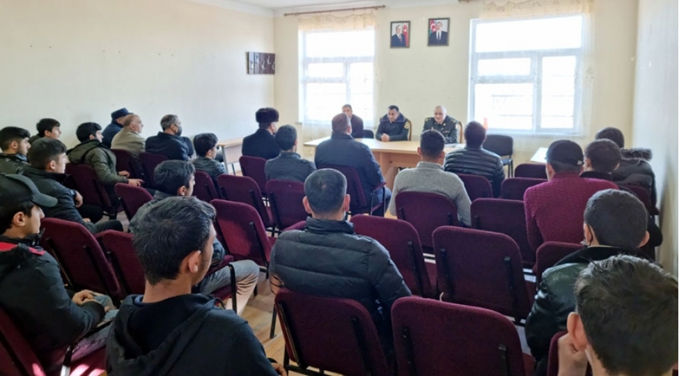 xususi-teyinatli-tehsil-muessiselerine-qebulla-bagli-gorushler-kechirilir-foto