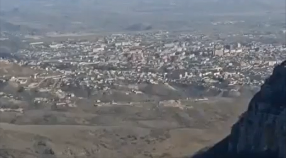 ermeniler-bu-defe-uverturani-eshitdi