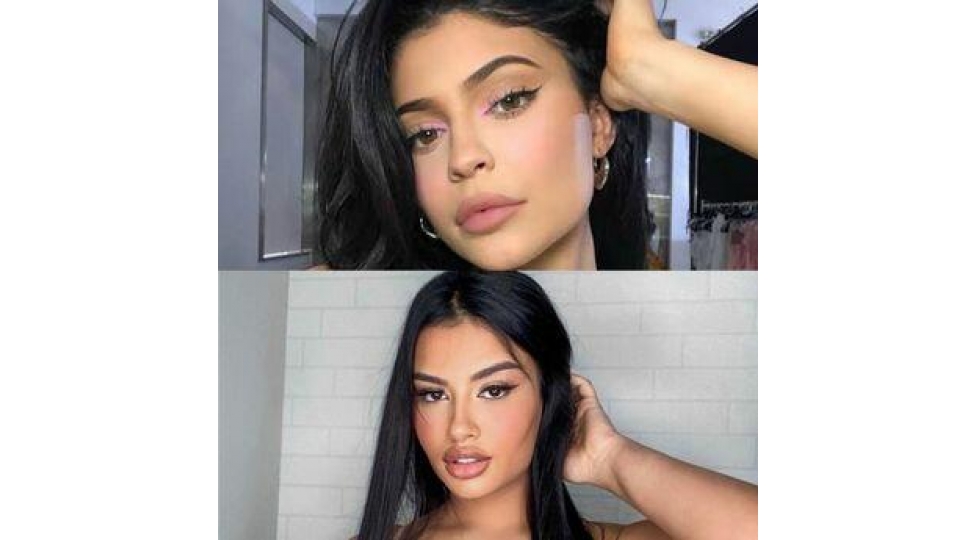 model-ozunu-hemkarina-benzedir-fotolar