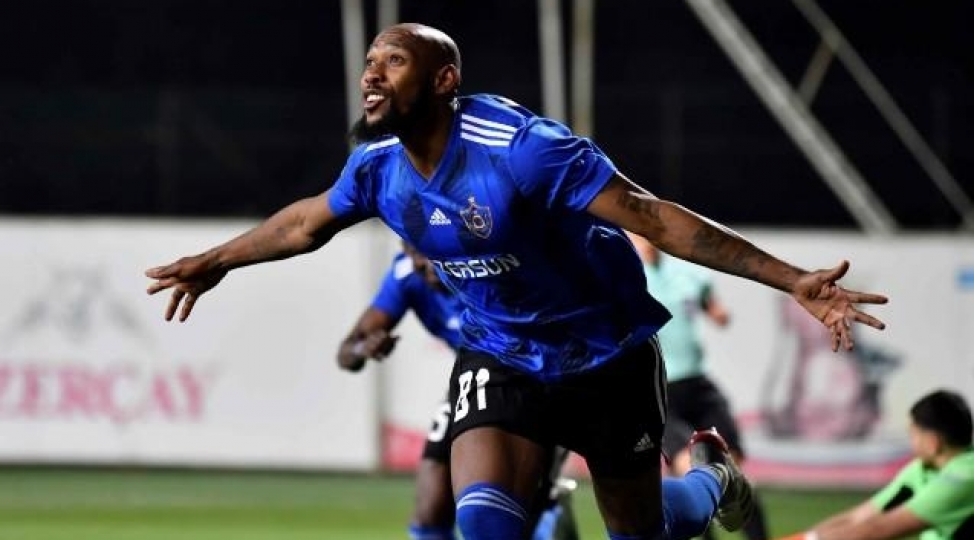 kevin-medina-hedefim-bu-movsum-1-yox-4-qol-vurmaqdir-video