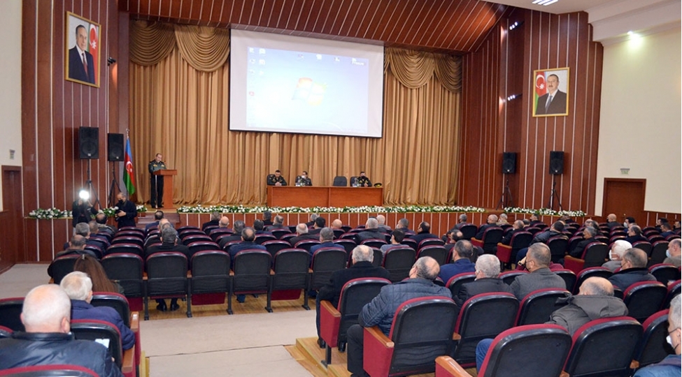 xususi-teyinatli-tehsil-muessiselerine-qebulla-bagli-kechirilen-gorushler-basha-chatib-foto