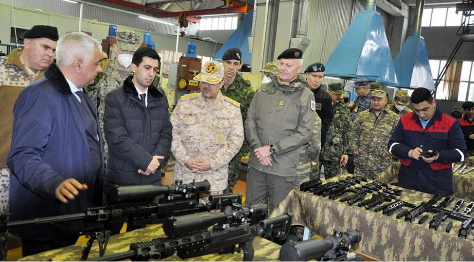 herbi-attasheler-iqlim-elmi-istehsalat-muessisesini-ziyaret-edibler-foto