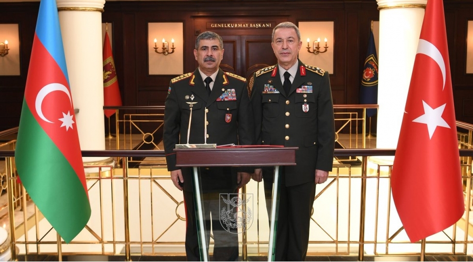 mudafie-nazirleri-telefonla-danishiblar-2