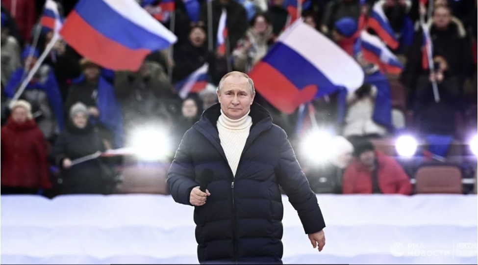 putininchixishinin-federal-kanallarda-yayimi-qefil-yarimchiq-kesilib-video