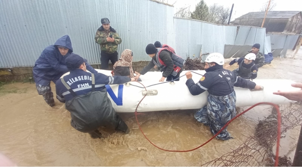 masalli-ve-celilabadda-sakinleri-bele-texliyye-edibler-fotovideo