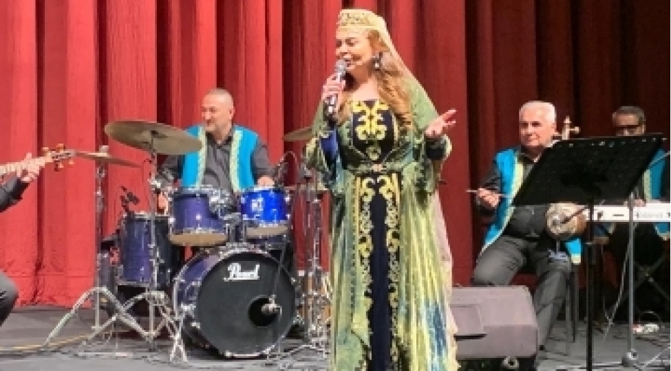 istanbulda-azerbaycanin-xalq-artisti-nezaket-teymurovanin-konserti-kechirilib