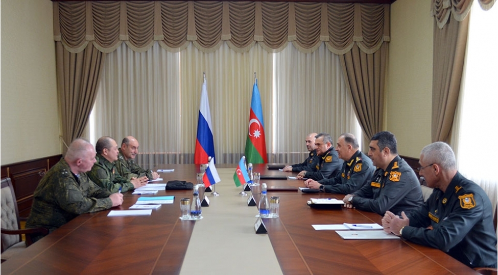 bash-qerargah-reisi-rusiya-quru-qoshunlari-bash-komandaninin-muavini-ile-gorushub