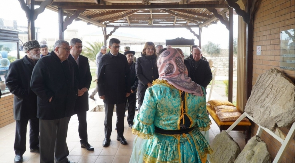 qala-qorugunda-etno-tur-teshkil-olunub