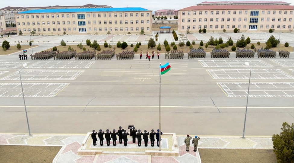 veten-muharibesinde-ishtirak-etmish-herbchiler-teltif-olunublar-fotovideo