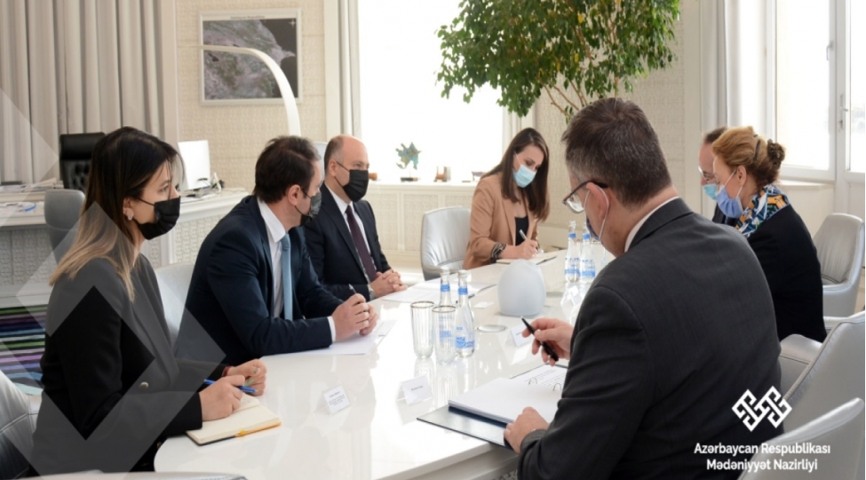 medeniyyet-naziri-avropa-shurasinin-bash-katibini-qebul-edib