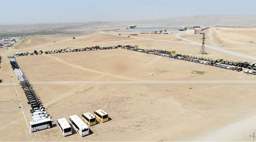 elahidde-umumqoshun-orduda-avtomobil-texnikalarina-baxish-musabiqesi-kechirilib