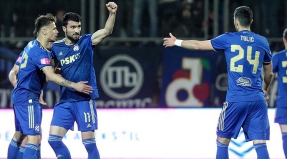 mahir-emreli-dinamoda-ilk-qolunu-vurub