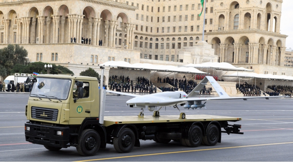 turkiye-kanadanin-bayraktara-qoydugu-embarqonun-legvine-chalishir