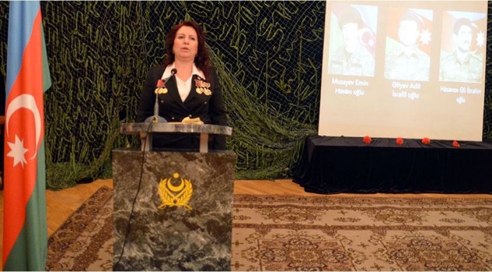 shehidlerin-xatiresine-hesr-olunmush-anim-merasimi-kechirilib-fotovideo