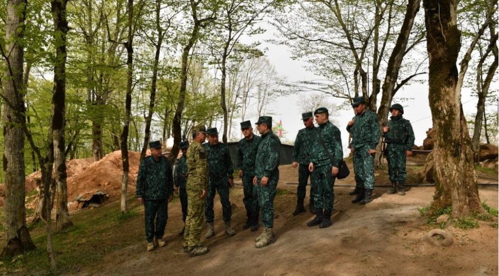 meherrem-eliyevle-elchin-quliyev-qubadli-ve-qazax-serhed-diviziyalarinda-olublar-foto