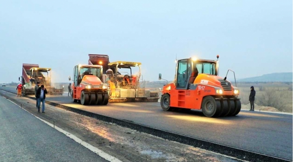 baki-rusiya-federasiyasi-ile-dovlet-serhedi-yeni-avtomobil-yolunun-tikintisi-suretle-davam-etdirilir-fotovideo