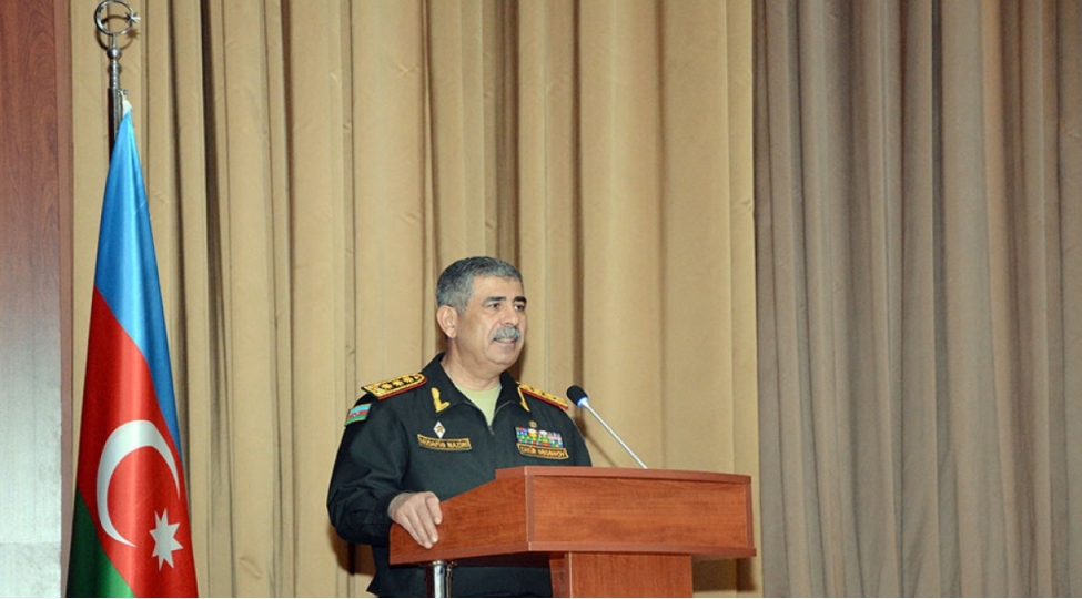 mudafie-naziri-zabitler-ve-psixoloqlarla-gorushub-foto