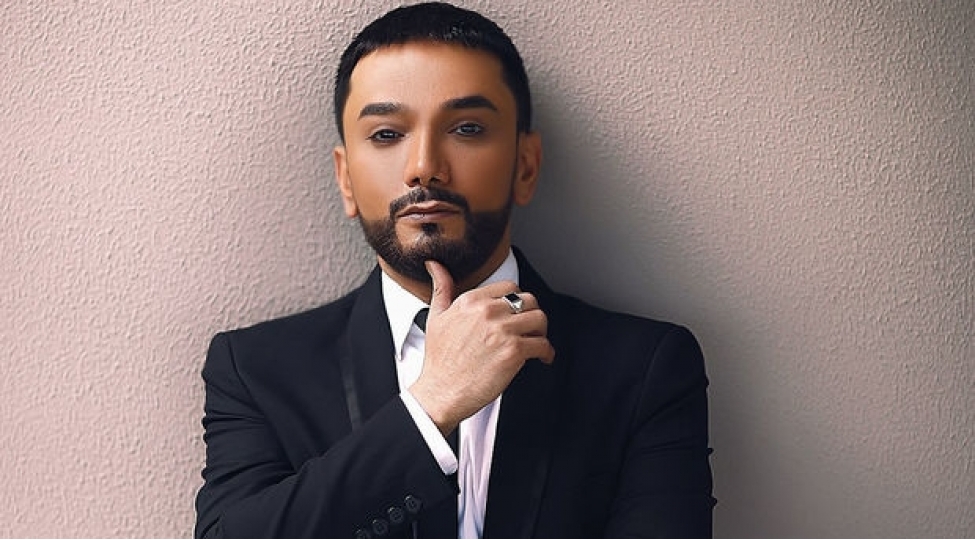 faiq-agayev-kime-komek-edirikse-bize-dishlerini-qicayir