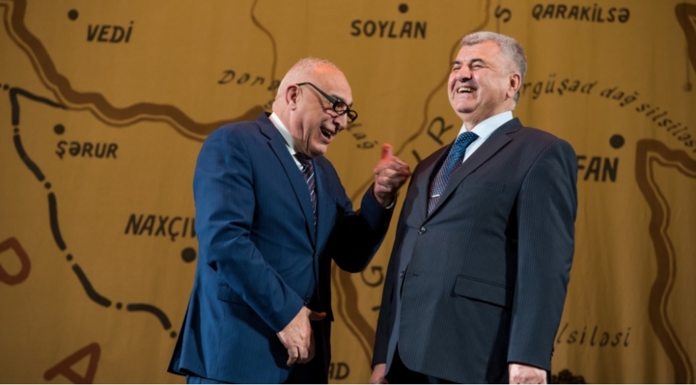 burdan-min-atli-kechdi-2
