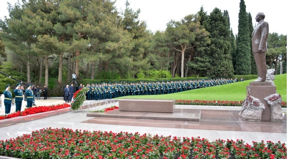 dsx-akademiyasinin-genc-zabitleri-serhedchi-zabit-andini-qebul-edib