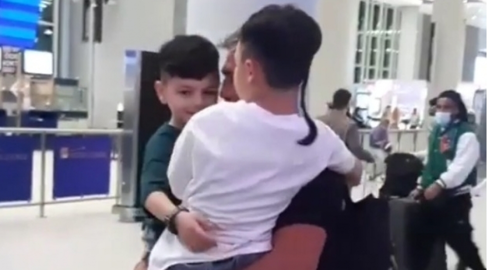 perviz-ovladlari-ile-bele-gorushdu-video