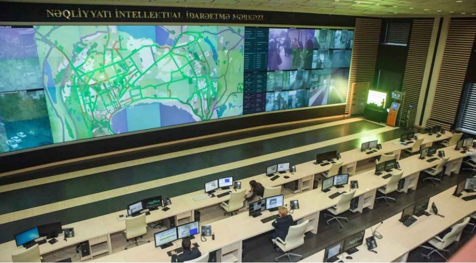 bu-yollarda-neqliyyatin-sixligi-yaranib-4