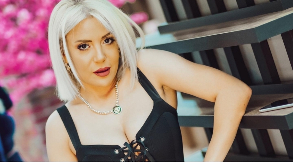seide-elza-seyidcahanla-bagli-paylashim-etdi-foto