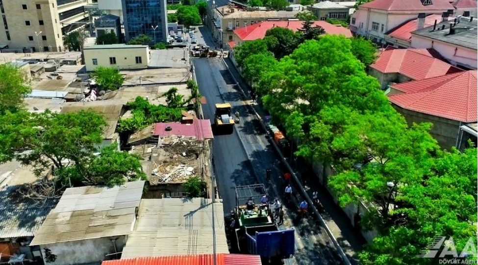 paytaxtin-celil-memmedquluzade-kuchesi-esasli-temir-edilir-fotovideo