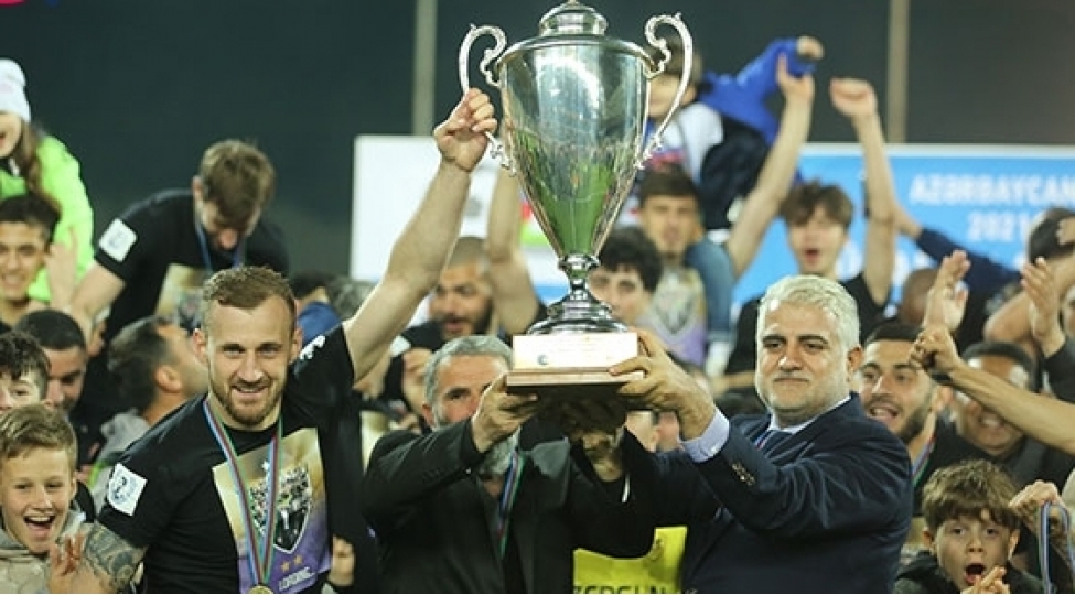 shehidin-atasina-anlamli-jest-video