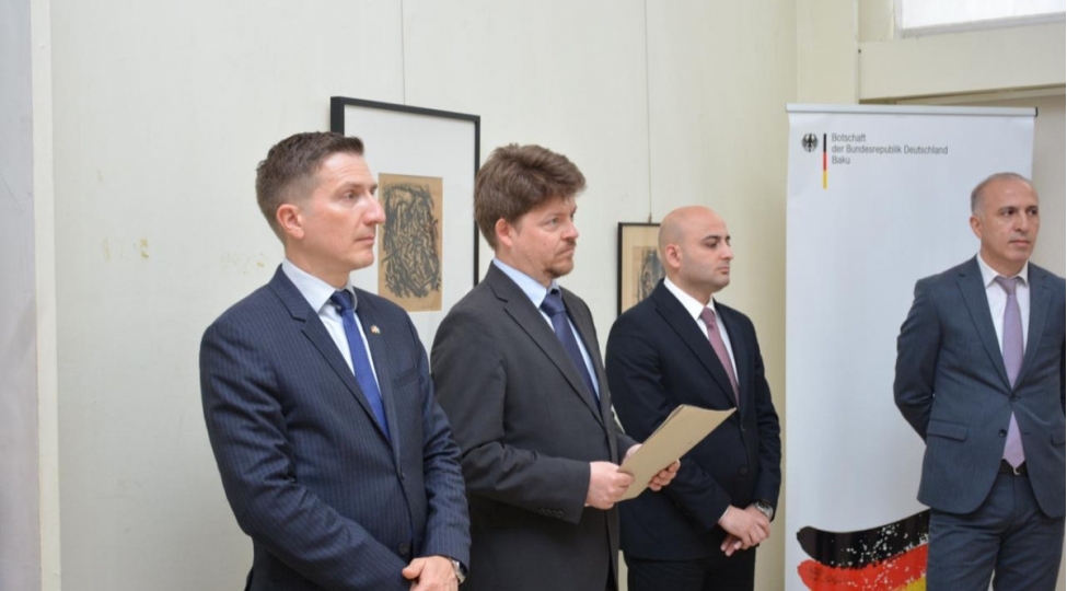 bakida-alman-ressam-otto-hohltun-sergisi-achilib