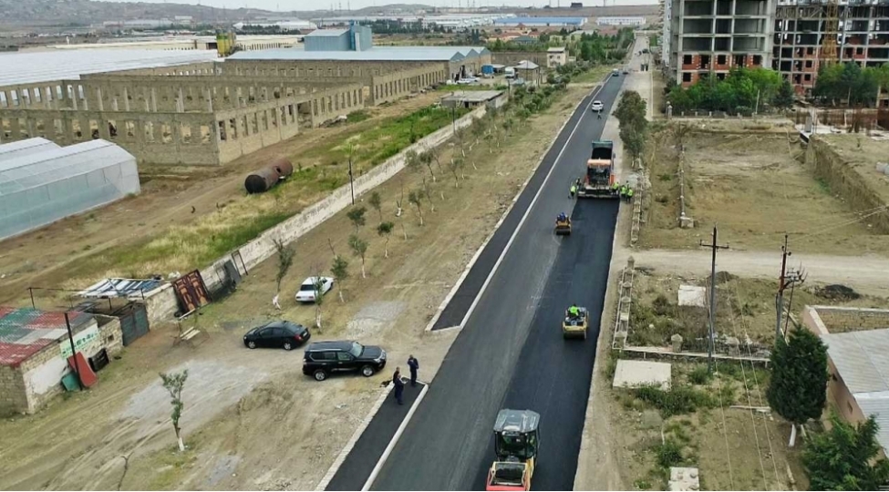 absheronrayonununashagi-guzdek-avtomobil-yolu-yeniden-qurulur-fotovideo