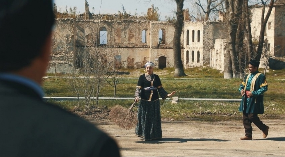 shusha-teatrina-hesr-olunmush-en-uzun-qastrol-adli-senedli-film-hazirlanib