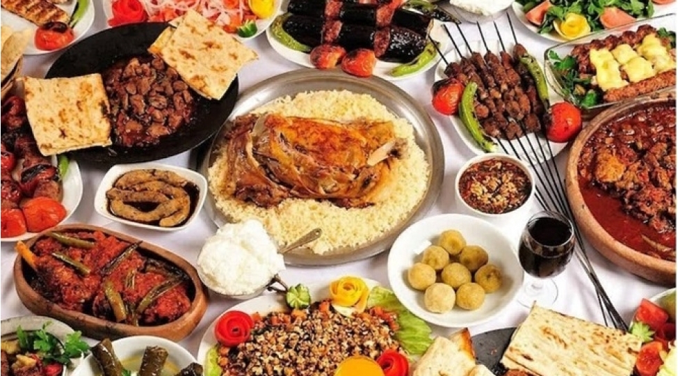 turk-metbexi-heftesidunyanin-meshhur-kulinarlari-turkiyede-toplanir
