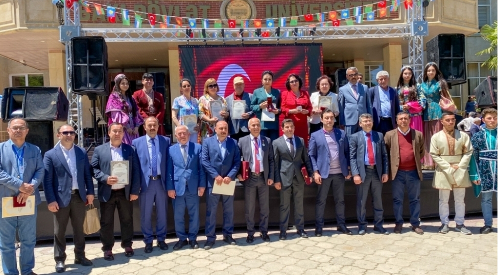 i-turk-dunyasi-edebiyyat-ve-kitab-festivali-basha-chatib