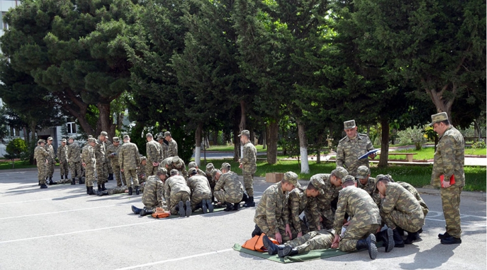 bash-klinik-hospitalda-tibbi-telim-kechirilib-video