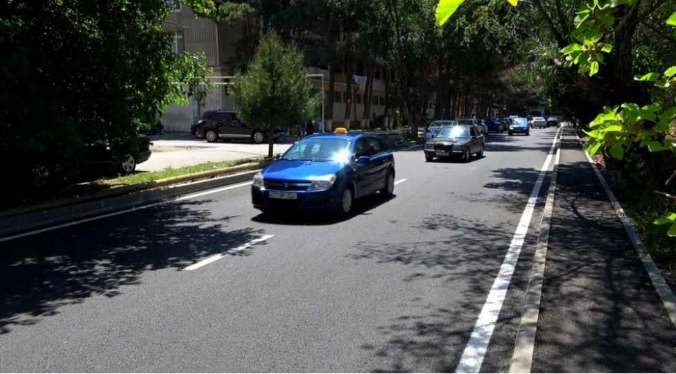 bakixanov-qesebesinde-eshref-yunusov-ve-ruhulla-axundov-kucheleri-temir-olunub-fotovideo