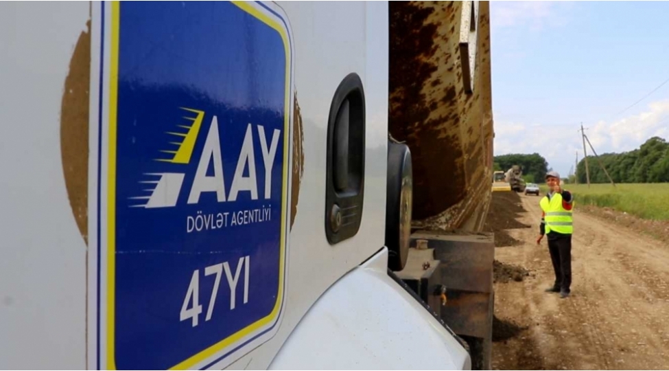 masallida-27-yashayish-menteqesinin-yollari-yeniden-qurulur-fotovideo