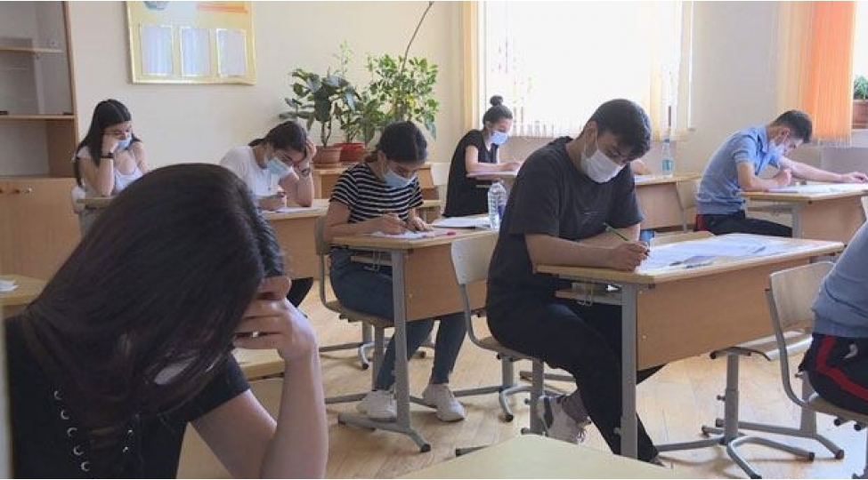 bu-gun-17-mine-yaxin-abituriyent-qebul-imtahani-verecek