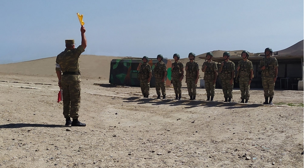 muddetden-artiq-heqiqi-herbi-xidmet-herbi-qulluqchularinin-hazirligi-kursu-davam-edir