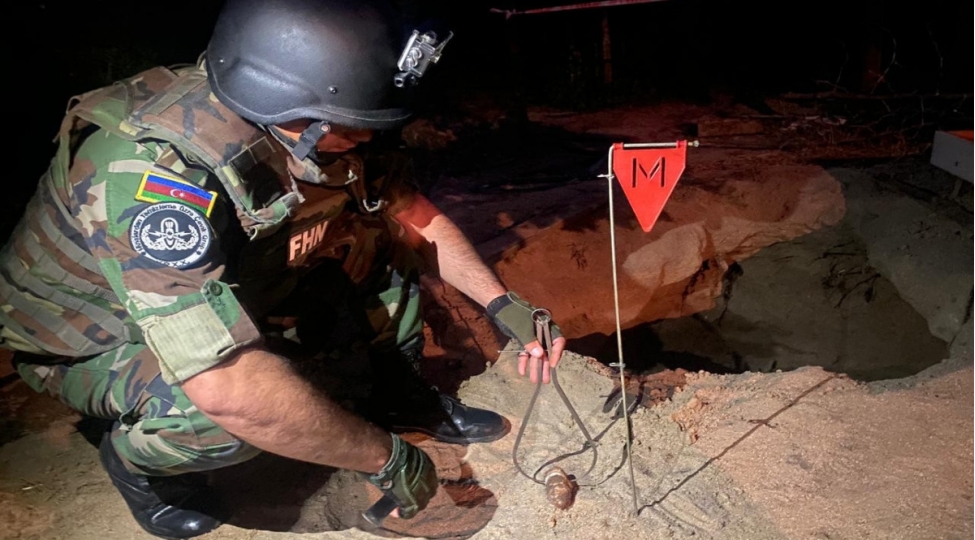 sumqayitda-herbi-sursat-ashkarlanib-fotovideo