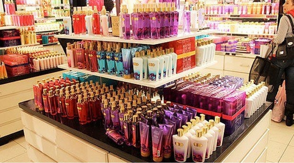 turkmenistanda-kosmetika-mehsullari-yigishdirilir