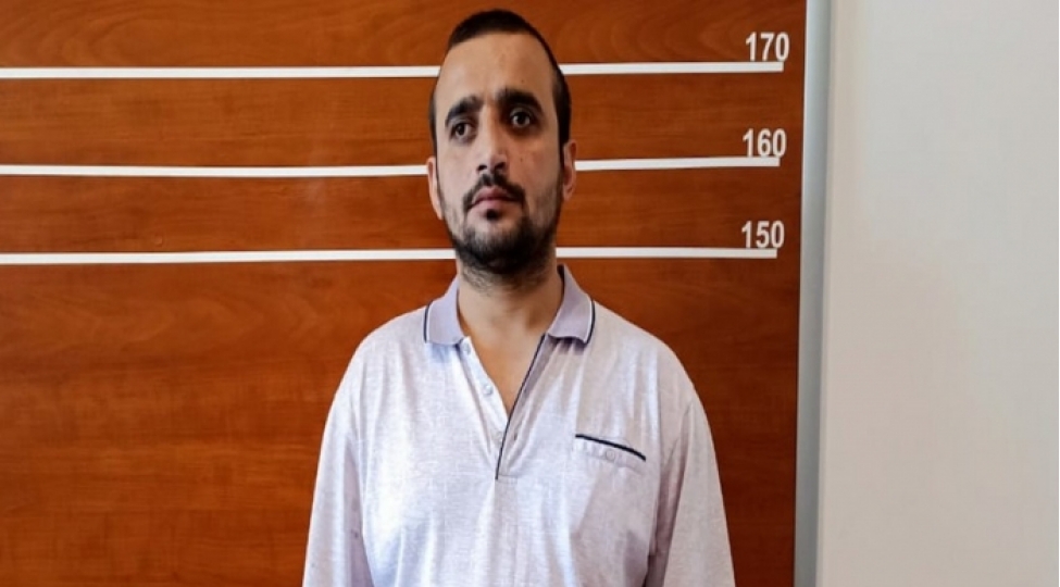 ozunu-azersunun-ishchisi-kimi-teqdim-eden-shexs-hebs-edildi-video