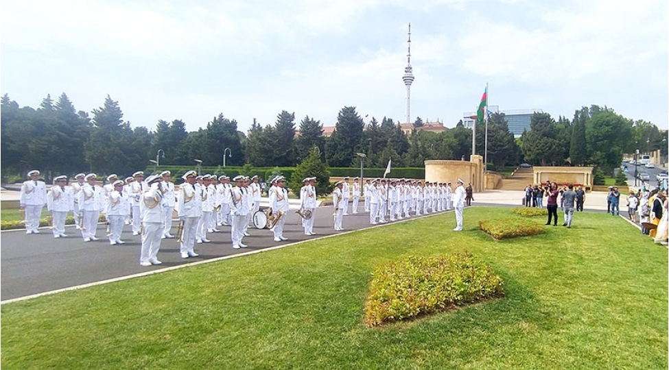 herbi-orkestrlerin-mushayieti-ile-herbichilerin-yurushleri-teshkil-olunub