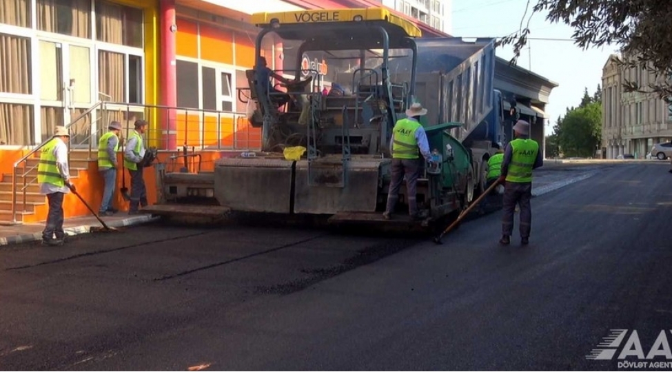 paytaxtin-nizami-rayonunun-shirin-mirzeyev-kuchesi-temir-edilir-fotovideo