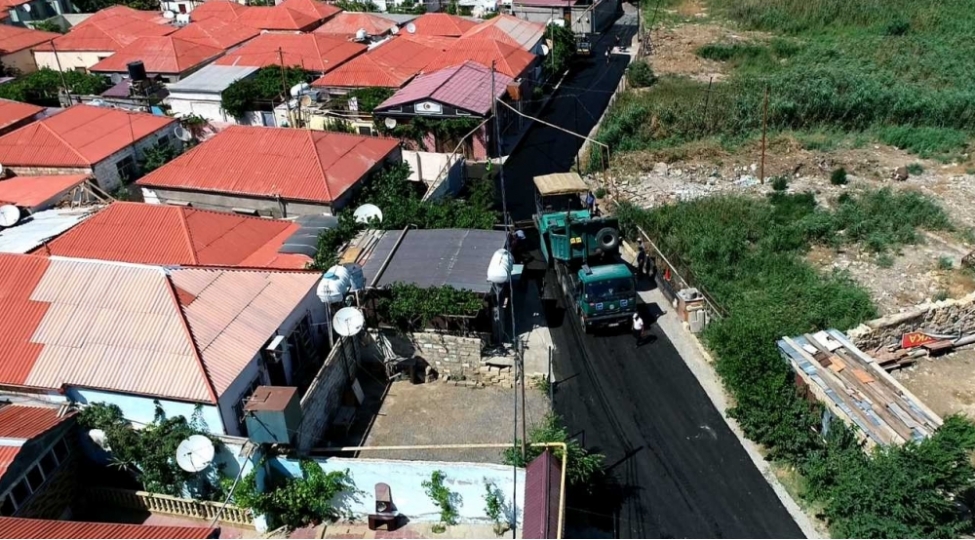 bayil-qesebesi-arif-ismayilov-kuchesinde-temir-ishleri-aparilir-fotovideo