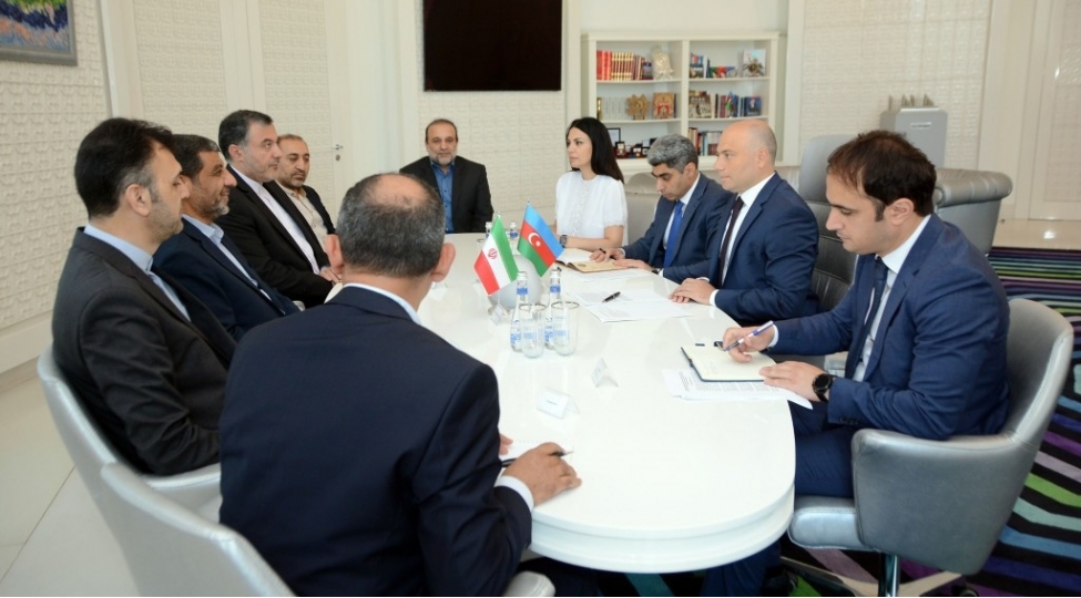 azerbaycan-ve-iran-xudaferin-korpusunu-birge-berpa-ede-biler